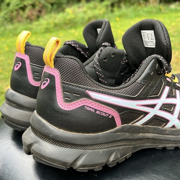 ASICS Women's Trail Running Shoes, Trail Scout 3, Black and Pink Athletic Shoes - Picture 3 of 10